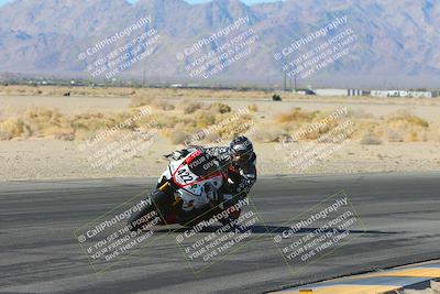 media/Jan-10-2025-CVMA Friday Practice (Fri) [[489e0da257]]/Group 4 and Trackday/Session 2 (Turn 4 Inside)/